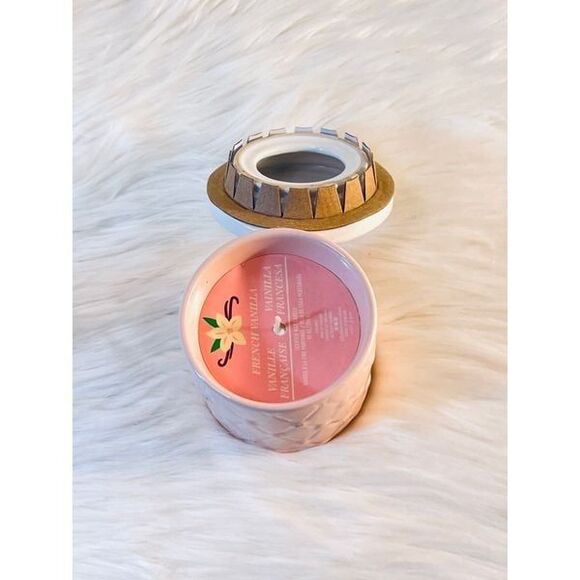 Disney Marie Candle - Picture 7 of 7